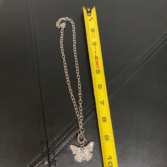 Rhinestone butterfly necklace with matching dangling earrings - Picture 6 of 11